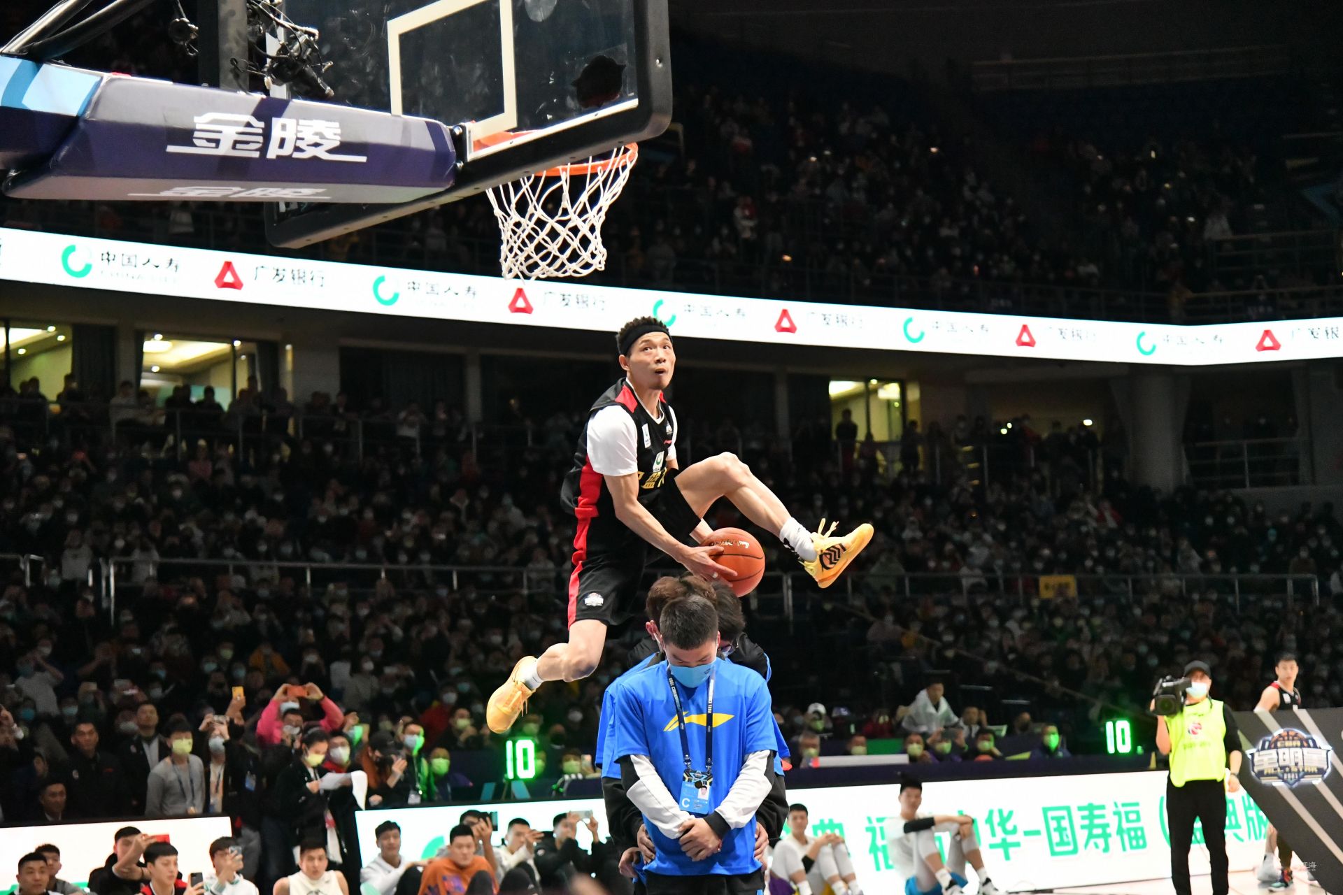 使他们每逢 使他们每逢